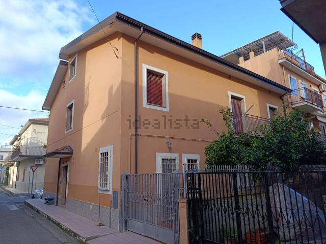 Casa in vendita a Calabria, Cosenza