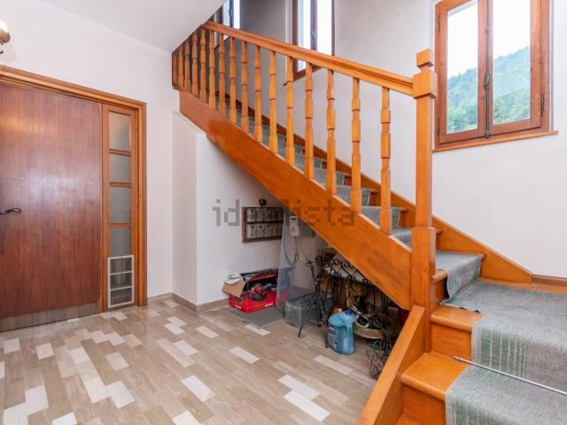 Casa in vendita a Voltago Agordino, Veneto