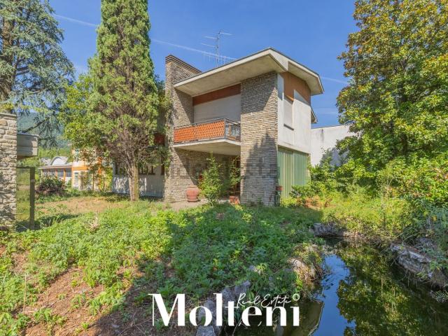 Casa in vendita a Vercurago, Lecco