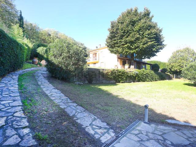 Casa in vendita a Crespina Lorenzana, Laura