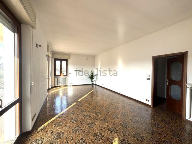 Casa in vendita a Lonato, Lombardia