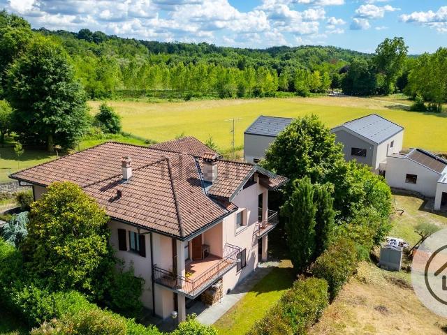 Casa in vendita a Mornago, Lombardia