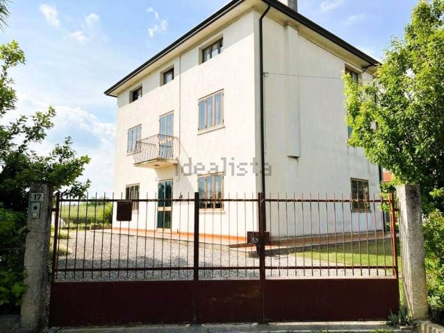 Casa in vendita a Gruaro, Veneto