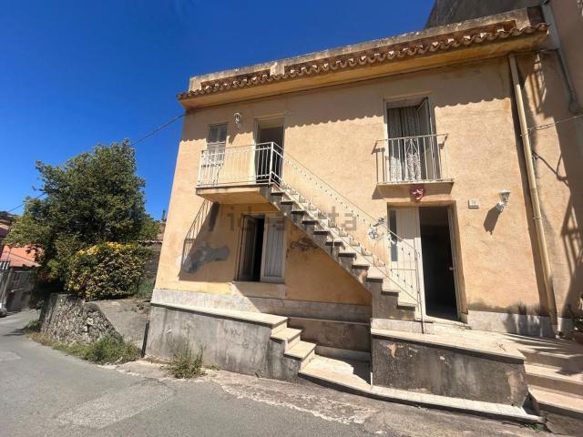 Casa in vendita a Barcellona Pozzo Di Gotto, Sicilia