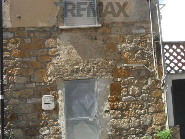 Casa in vendita a Rione Angeli, Caltanissetta