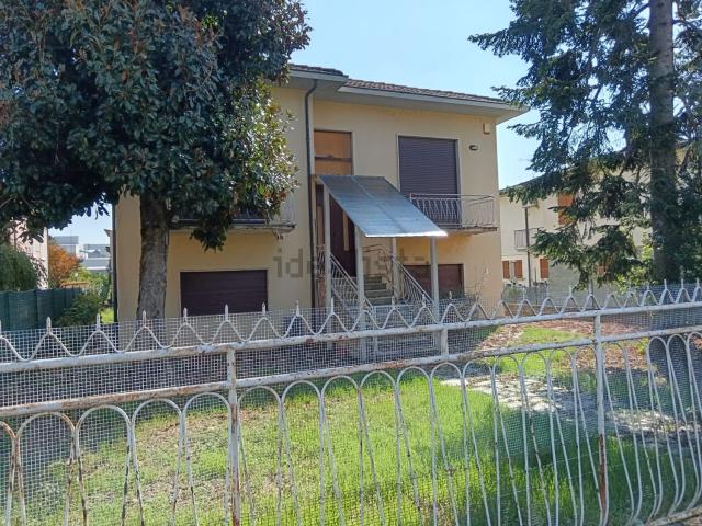 Casa in vendita a Pieve Porto Morone, Pavia