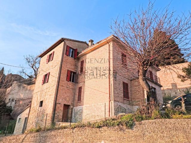 Casa in vendita a Urbino, Pesaro e Urbino