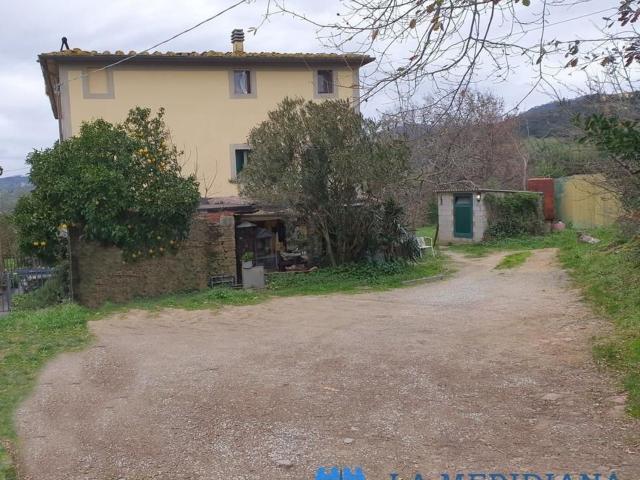 Casa in vendita a Porciano, Lamporecchio