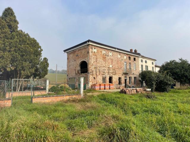 Casa in vendita a Piemonte, Alessandria