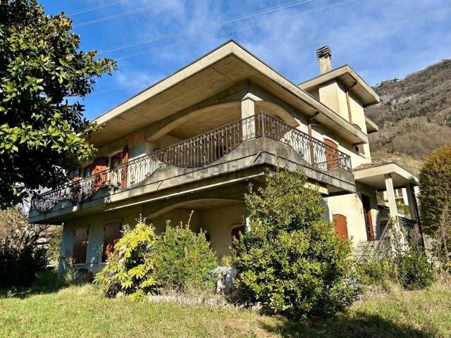 Casa in vendita a Sovere, Lombardia