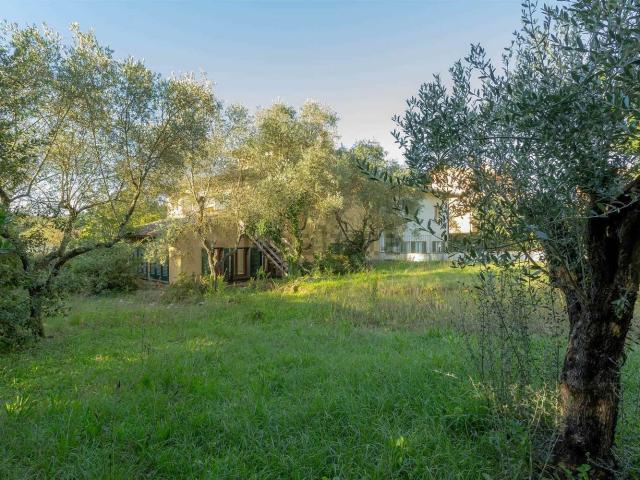 Casa in vendita a Carmignano, Comeana