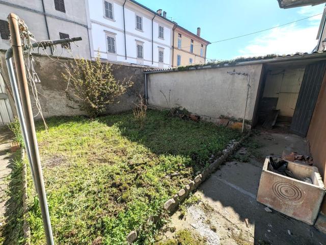 Casa in vendita a Polesine Zibello, Zibello