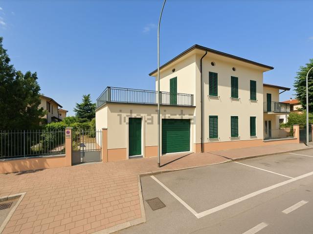 Casa in vendita a Duomo, Rovato