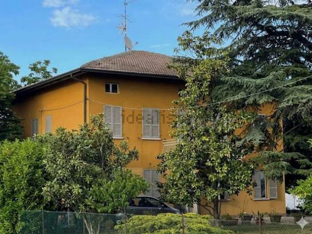 Casa in vendita a Terra di Mezzo, Re