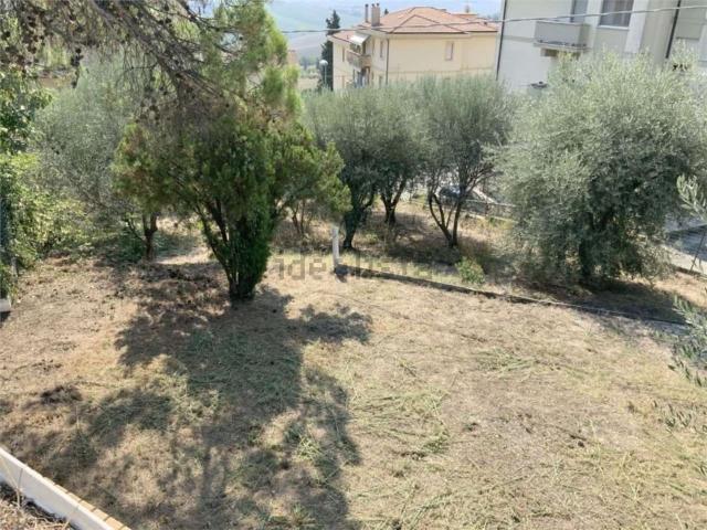 Casa in vendita a Marche, Ancona