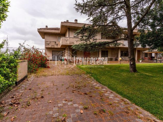 Casa in vendita a Marche, Macerata