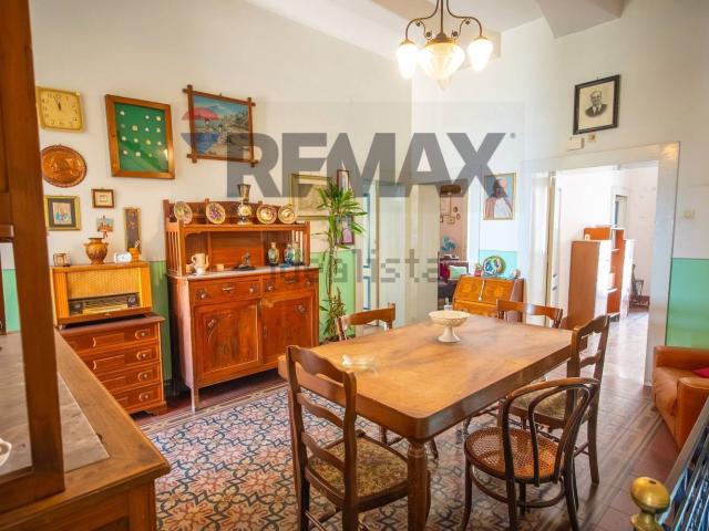 Casa in vendita a Nizza Di Sicilia, Sicilia