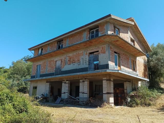 Casa in vendita a Albanella, Campania