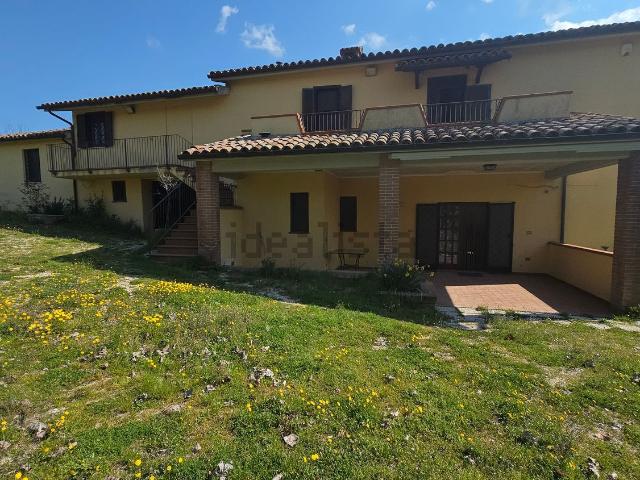 Casa in vendita a Montecastrilli, Umbria