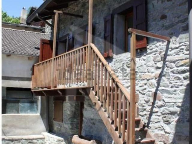 Casa in vendita a Antey Saint André, Aosta