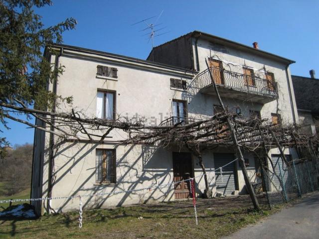 Casa in vendita a Varsi, Reggio Emilia