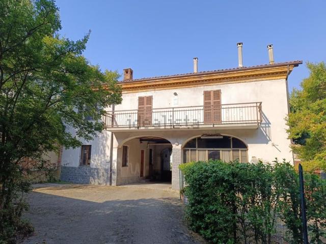 Casa in vendita a Moncalvo, Asti
