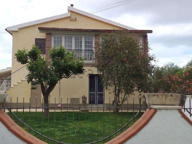 Casa in vendita a Magliano In Toscana, Toscana