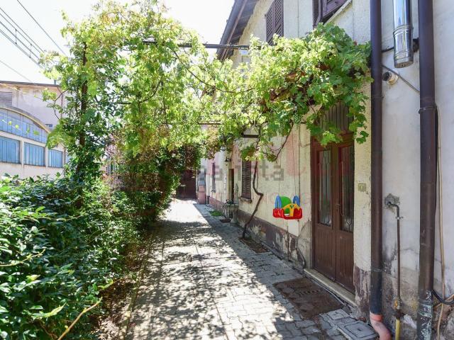 Casa in vendita a Cabiate, Lombardia