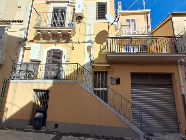 Casa in vendita a Palazzolo Acreide, Sicilia
