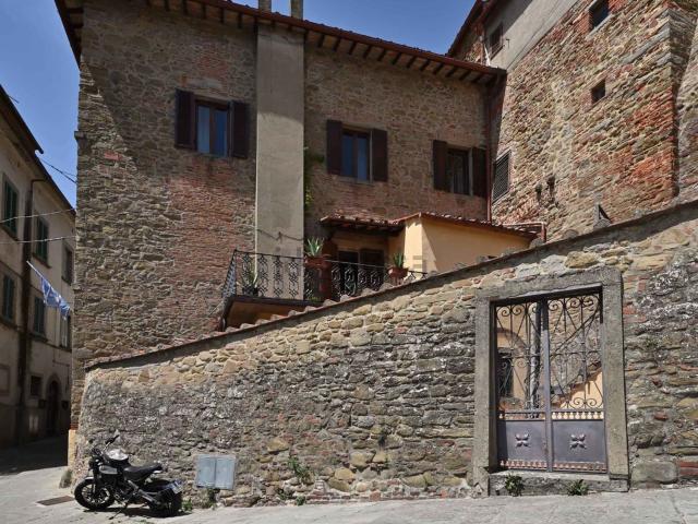 Casa in vendita a Castiglion Fiorentino, Toscana