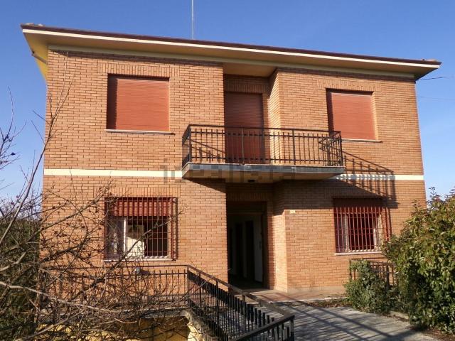 Casa in vendita a Unione Alto Ferrarese, Mirabello