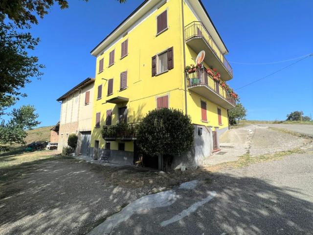 Casa in vendita a Appennino Reggiano, Re