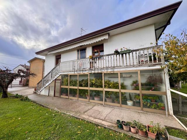 Casa in vendita a Canove, Legnago