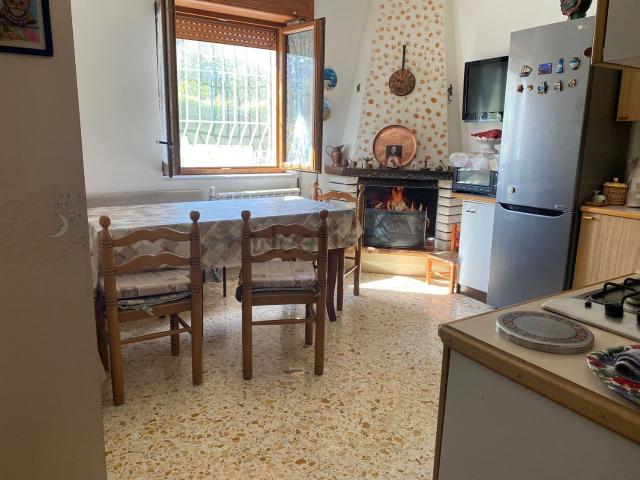 Casa in vendita a San Martino Valle, Campania
