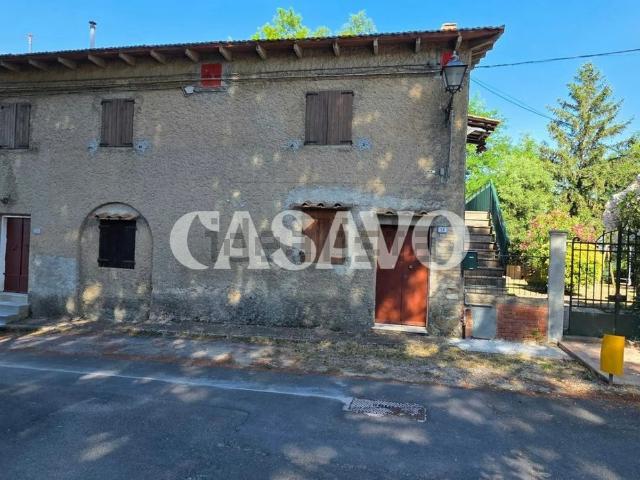 Casa in vendita a Collealberti, Lorenzana