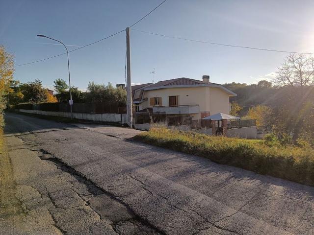 Casa in vendita a Forano Sabino, Lazio