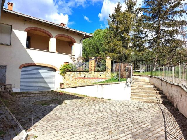 Casa in vendita a Santa Maria, Lucignano
