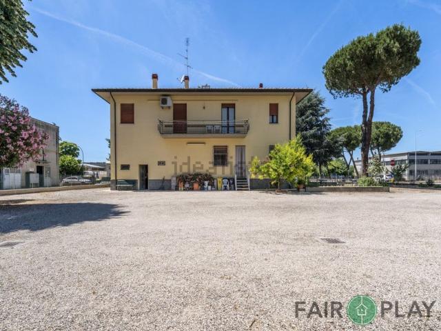 Casa in vendita a Unione di Comuni della Romagna Forlivese, Quattro