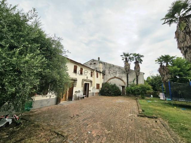 Casa in vendita a Borgo Veneto, Megliadino San Fidenzio