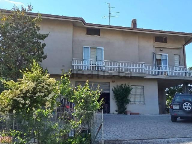 Casa in vendita a Marche, Fermo