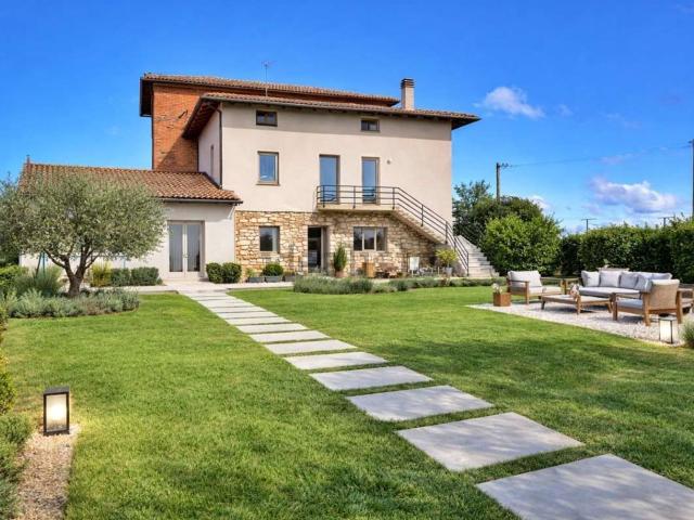 Casa in vendita a Abbadia Di Montepulciano, Toscana