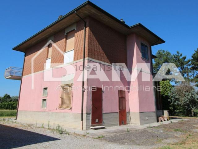 Casa in vendita a Unione di Comuni della Romagna Forlivese, Quattro