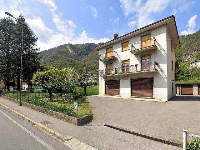 Casa in vendita a Comunità Montana della Valle Brembana, Zogno