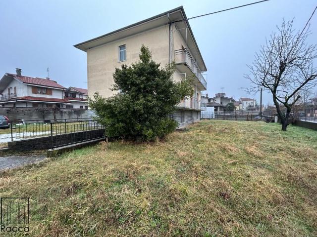 Casa in vendita a Roata Canale, Piemonte