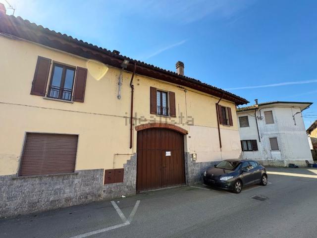 Casa in vendita a Dorno, Lombardia