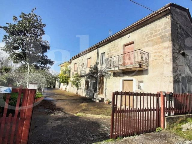 Casa in vendita a Vairano Patenora, Campania