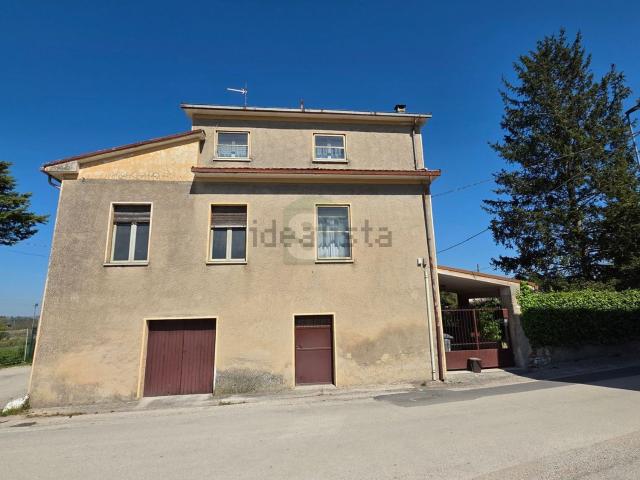 Casa in vendita a Trevi, Umbria