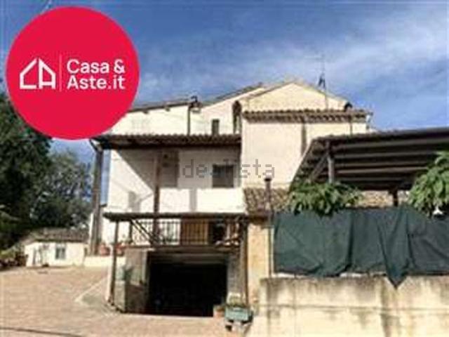 Casa in vendita a Marche, Fermo