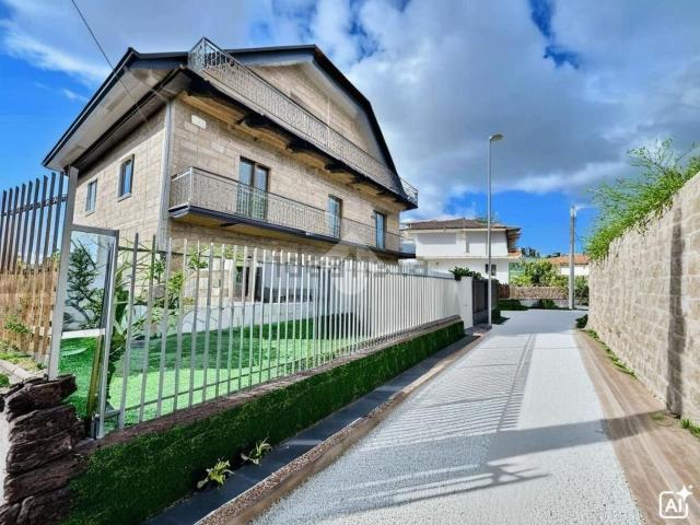 Casa in vendita a Fisciano, Campania