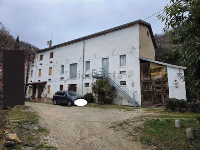Casa in vendita a Vittorio Veneto, Veneto